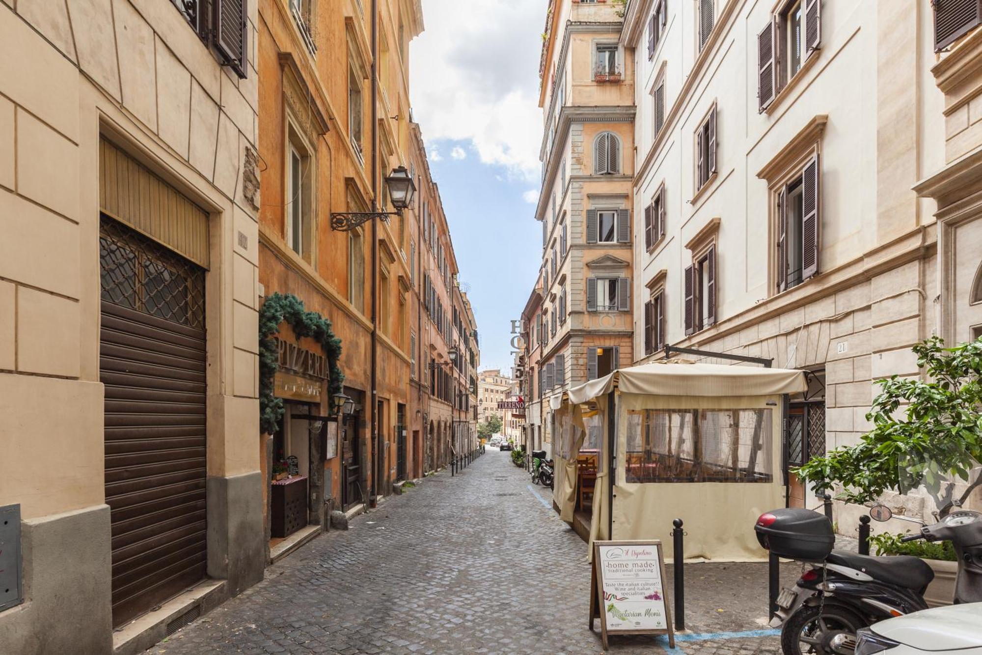 Apartamento Colosseo Historic *